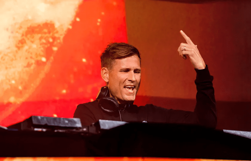 Kaskade Brings Undux Tour to New York for a Special Sunset Performance at Under The K Bridge