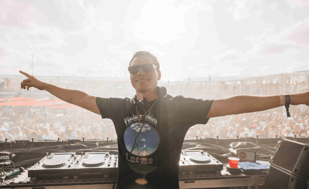 Tiësto Takes Over Ibiza Sunrise Culture With Explosive UNVRS August Residency