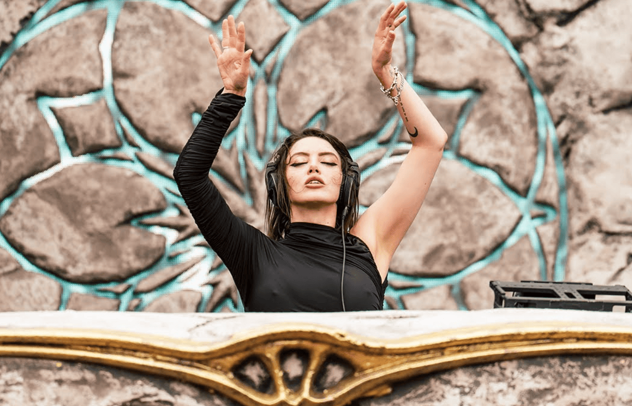 Sara Landry Announces Divine Intervention, Her Most Ambitious Album Yet